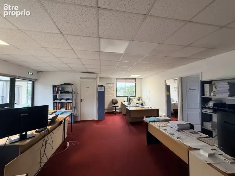 Photo Commerce à Puget-Sur-Argens au prix de 222 600€