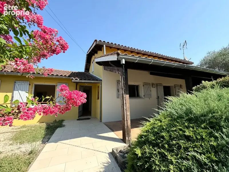 Photo Maison à Labastide-Saint-Pierre au prix de 285 000€