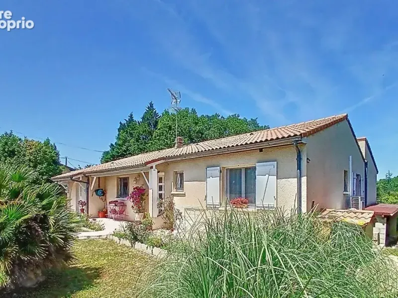 Photo Maison à Tauriac au prix de 324 000€