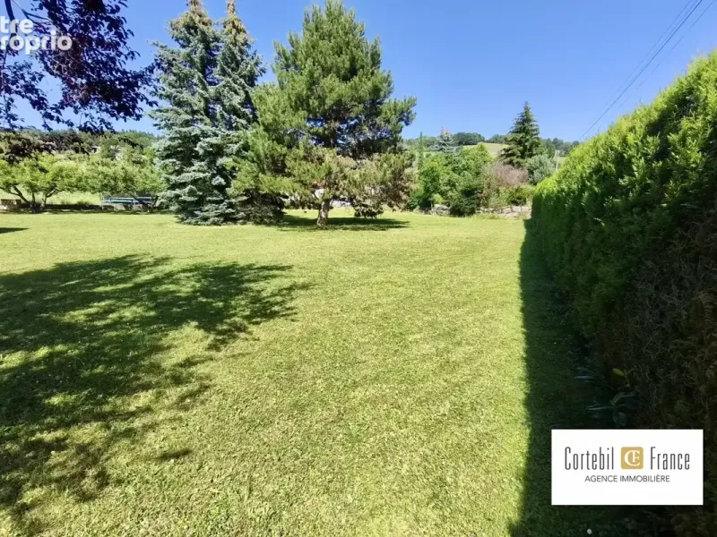 Photo Terrain à Cruseilles au prix de 260 000€