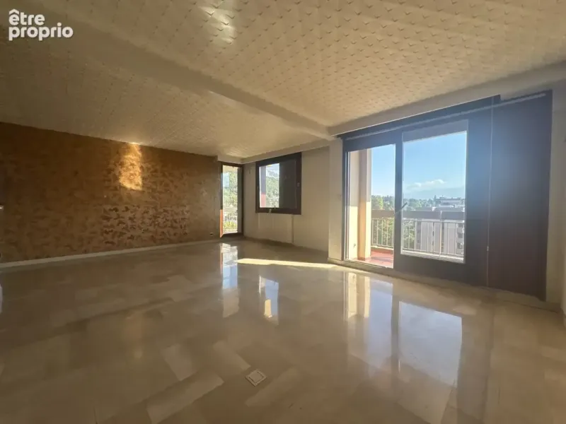 Photo Appartement à Meylan au prix de 240 000€