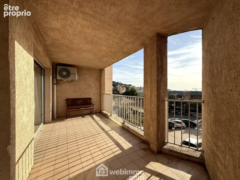 Terrasse de 12 m2 couverte