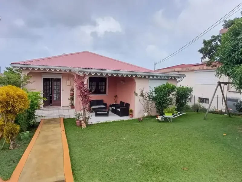 Photo Maison à Schoelcher au prix de 367 150€