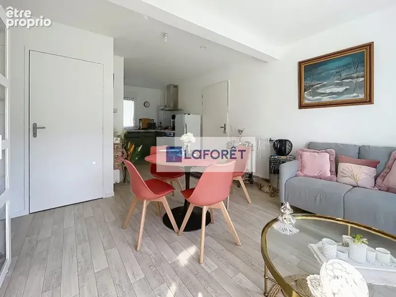 Photo Appartement à Eterville au prix de 219 000€
