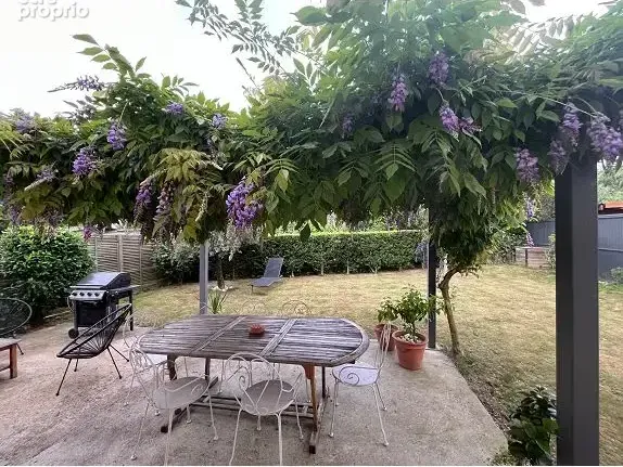 Photo Maison à Neuville-Sur-Saone au prix de 424 000€