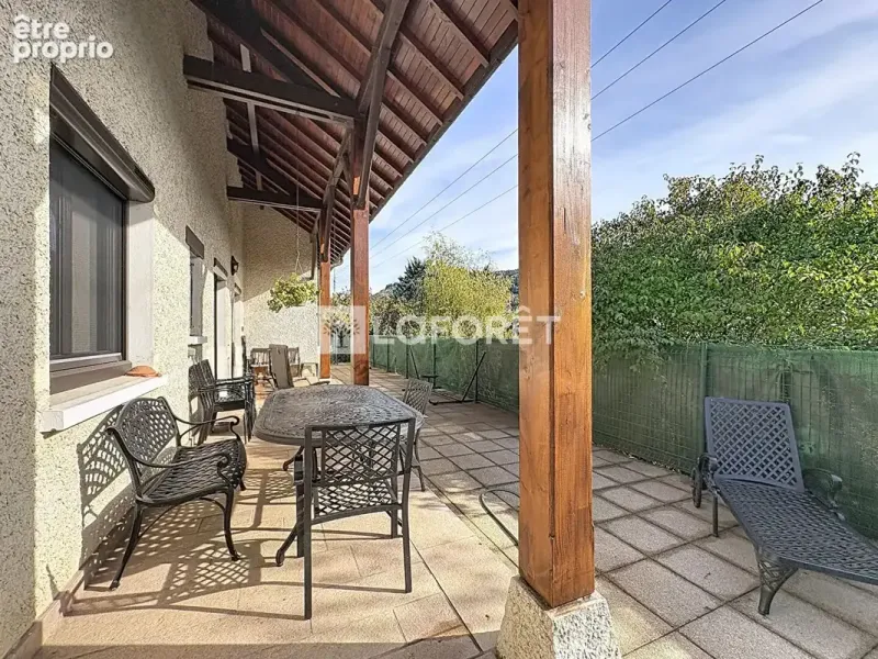 Photo Maison à Coligny au prix de 329 000€