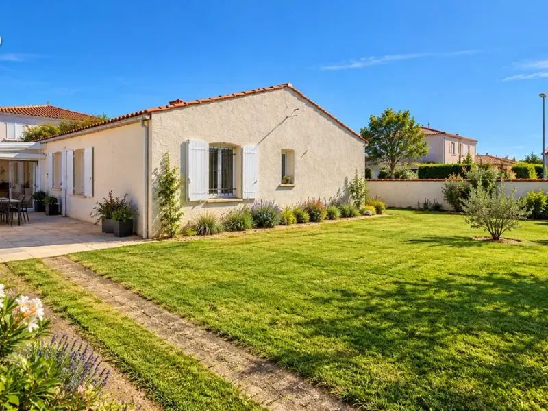 Photo Maison à Saint-Rogatien au prix de 315 172€