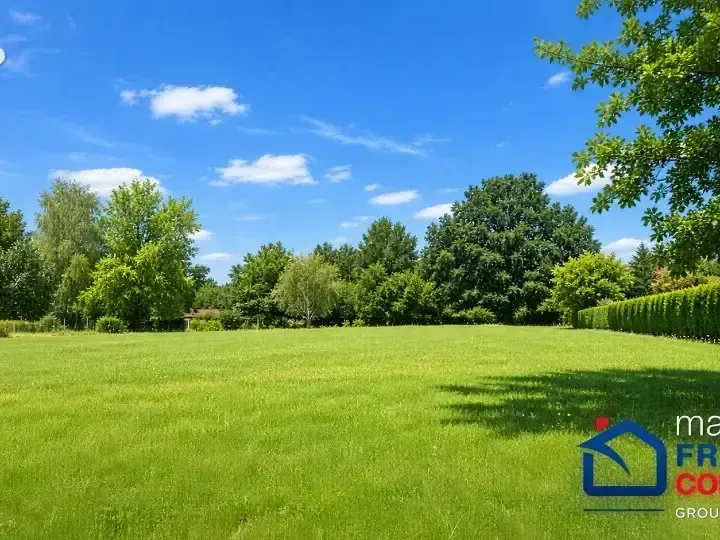 Photo Terrain à Precy-Sur-Oise au prix de 117 000€