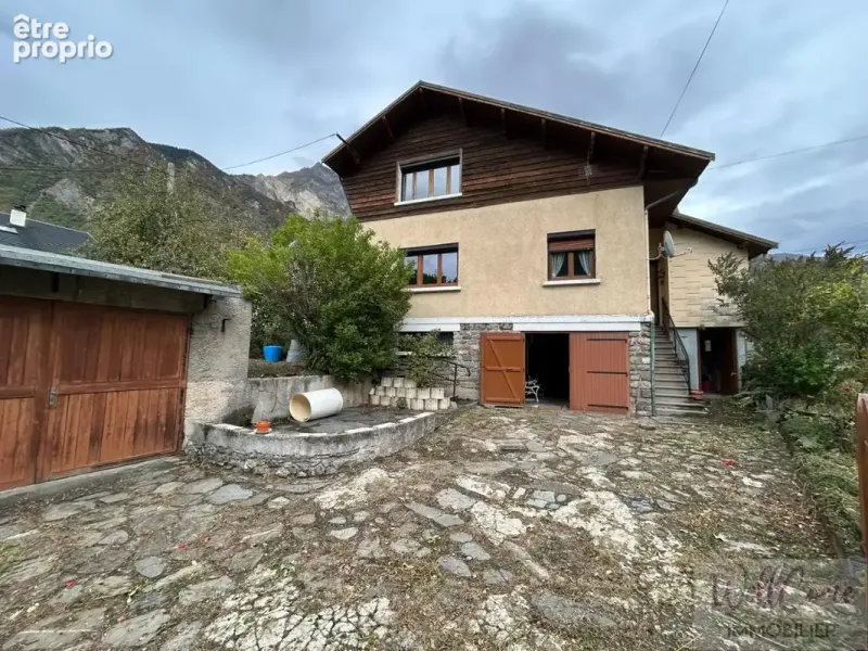 Photo Maison à Saint-Julien-Mont-Denis au prix de 179 000€