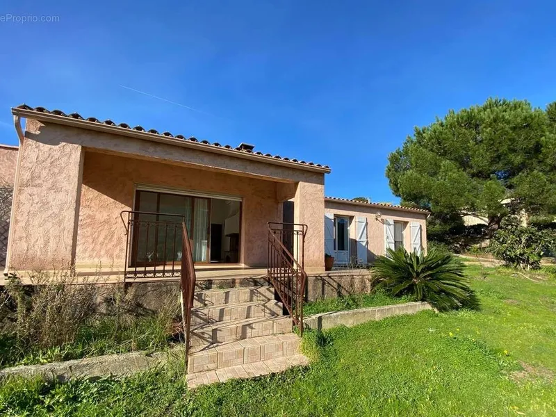 Photo Maison à Monticello au prix de 780 000€