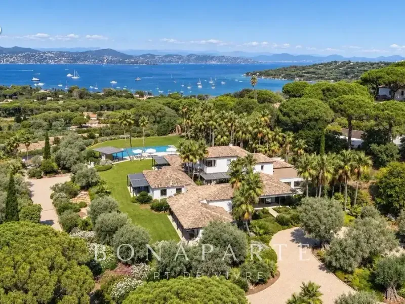 Photo Maison à Saint-Tropez au prix de 42 000 000€