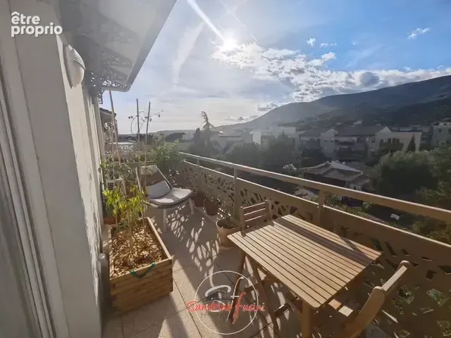 Photo Appartement à Carros au prix de 210 000€
