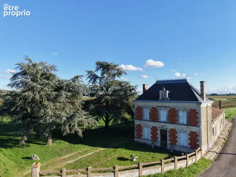 Photo Maison à Cozes au prix de 445 000€