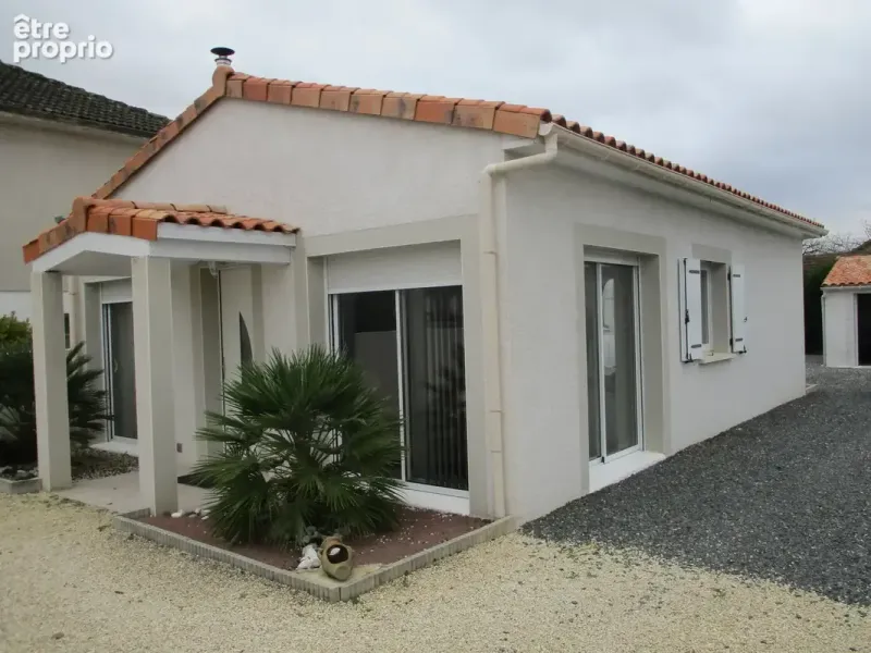 Photo Maison à Ceaux-En-Couhe au prix de 138 500€