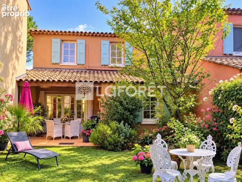 Photo Maison à Fayence au prix de 344 718€