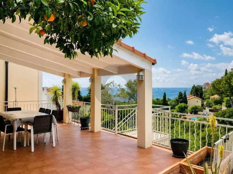Photo Appartement à Roquebrune-Cap-Martin au prix de 1 100 000€