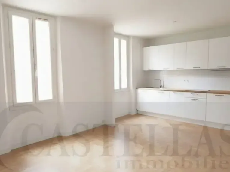 Photo Appartement à Aubagne au prix de 107 000€