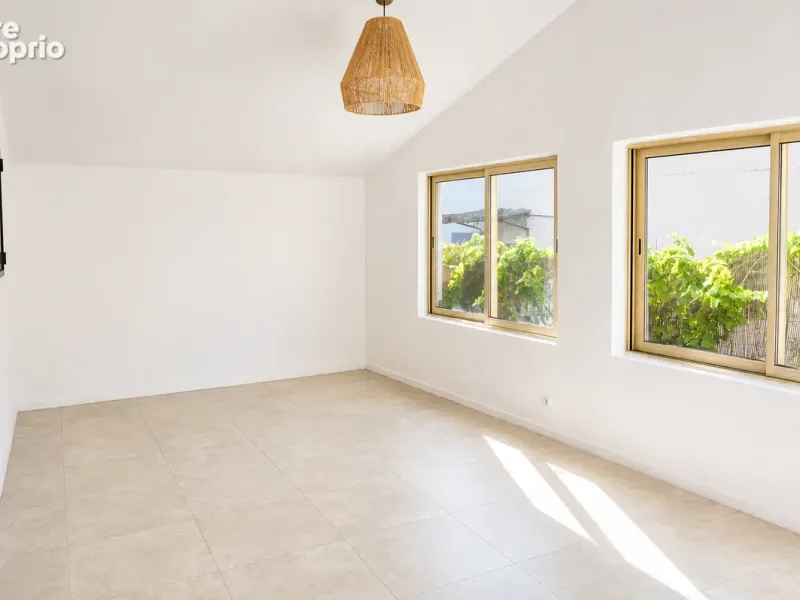 Photo Maison à Grans au prix de 279 000€