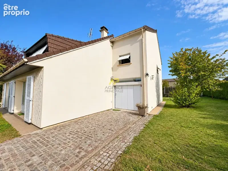 Photo Maison à Montigny-Les-Cormeilles au prix de 660 000€