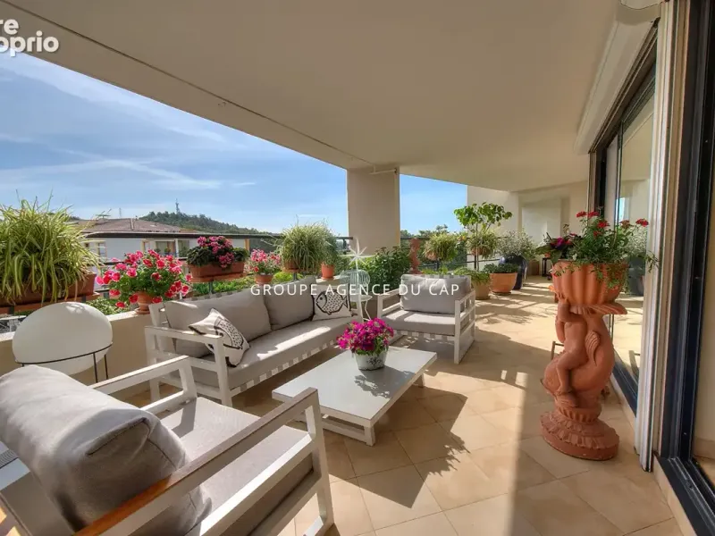 Photo Appartement à Saint-Raphael au prix de 550 000€