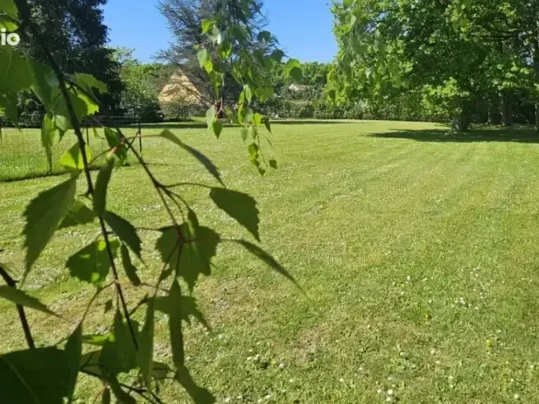 Photo Terrain à Le Plessis-Trevise au prix de 280 000€
