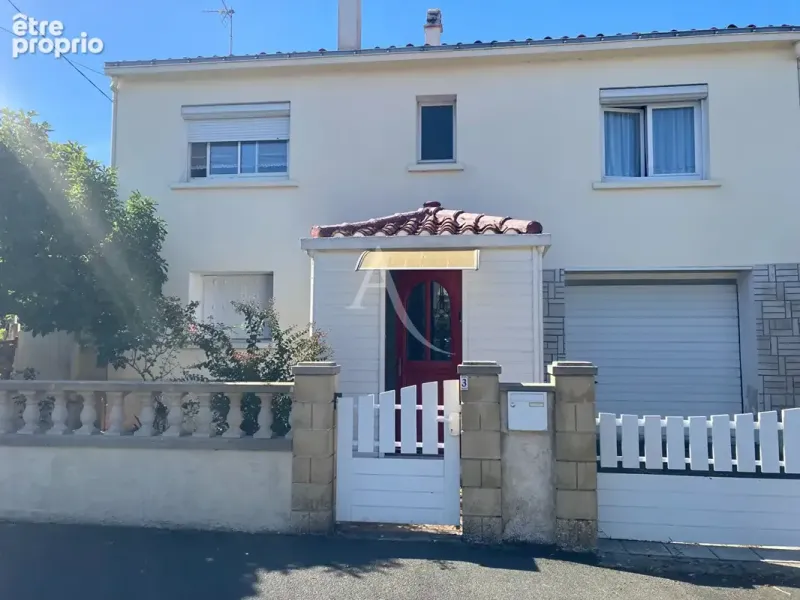 Photo Maison à Fontenay-Le-Comte au prix de 161 600€
