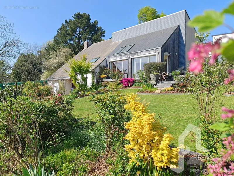 Photo Maison à Saint-Ave au prix de 449 350€