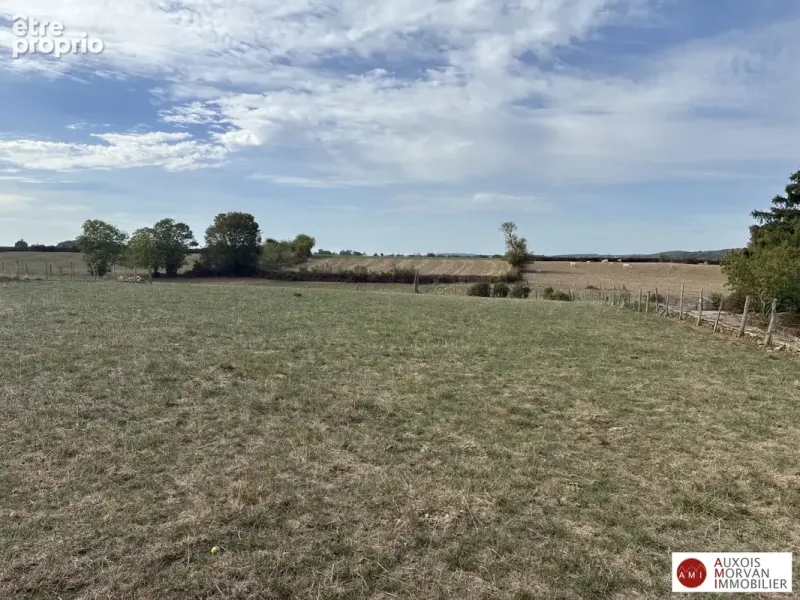 Photo Terrain à Torcy-Et-Pouligny au prix de 29 000€