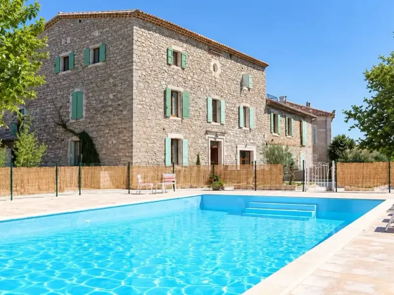 Photo Appartement à Canaules-Et-Argentieres au prix de 159 000€