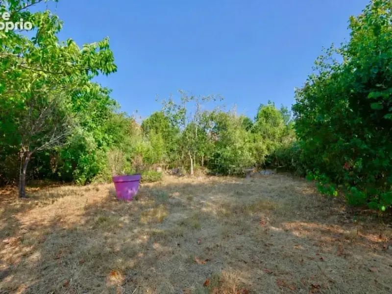 Photo Terrain à Sollies-Pont au prix de 140 000€