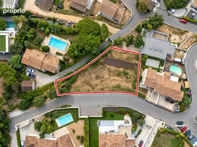 Photo Terrain à La Garde au prix de 349 000€