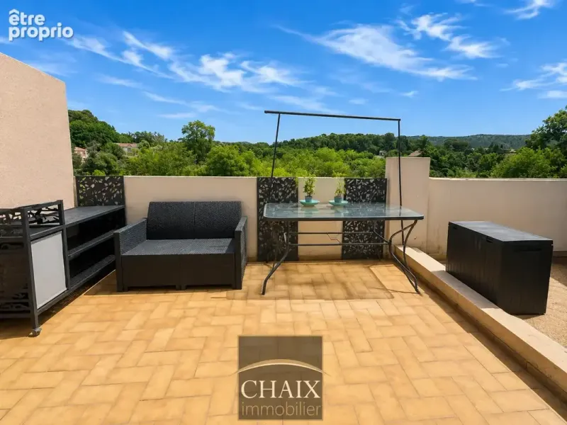 Photo Appartement à Aubagne au prix de 190 000€