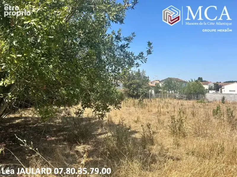 Photo Terrain à Nuaille-D'aunis au prix de 82 000€