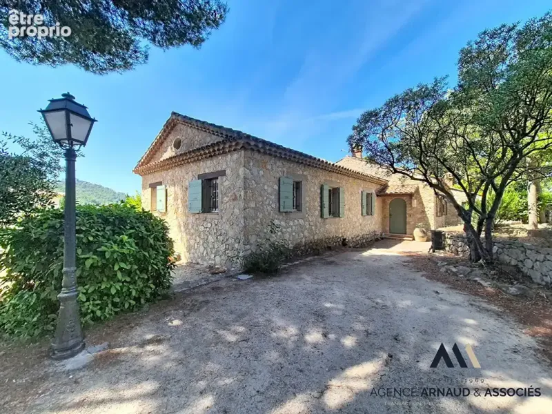 Photo Maison à Le Castellet au prix de 785 000€
