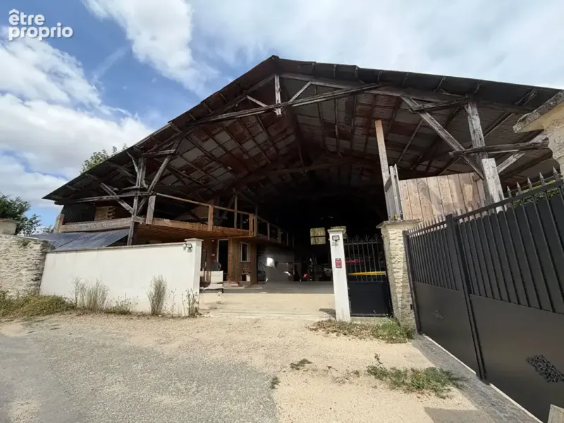 Photo Commerce à Senlis au prix de 280 000€