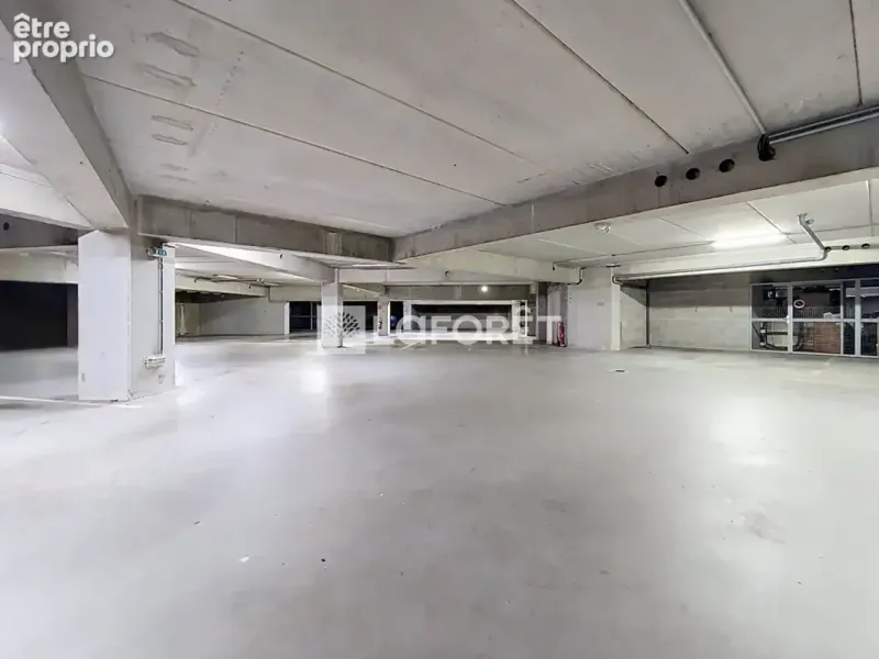 Photo Parking à Cholet au prix de 9 000€
