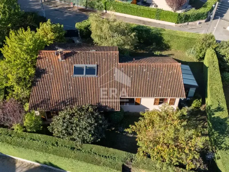 Photo Maison à Saint-Genis-Laval au prix de 469 000€