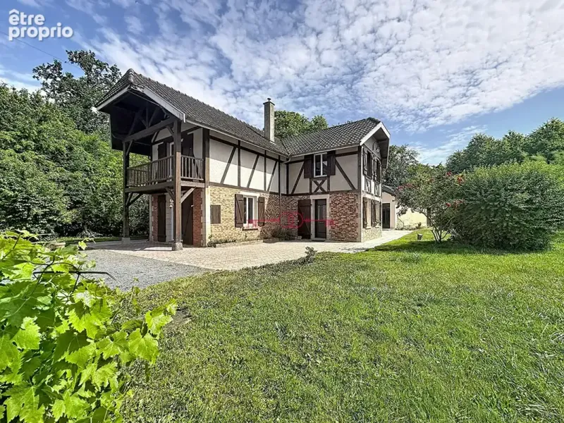 Photo Maison à Sainte-Menehould au prix de 292 000€