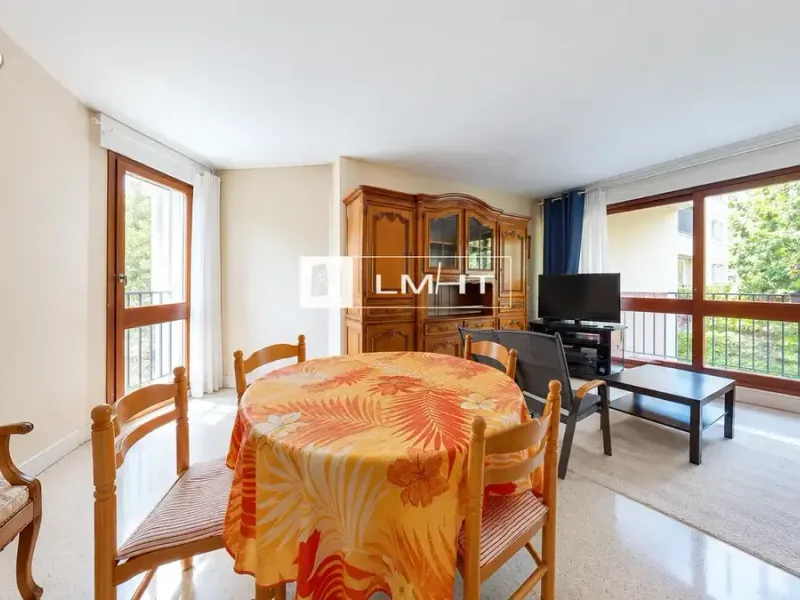 Photo Appartement à Rocquencourt au prix de 185 000€