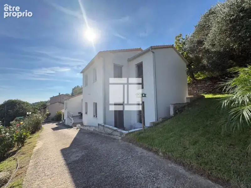 Photo Maison à Castellare-Di-Casinca au prix de 450 000€