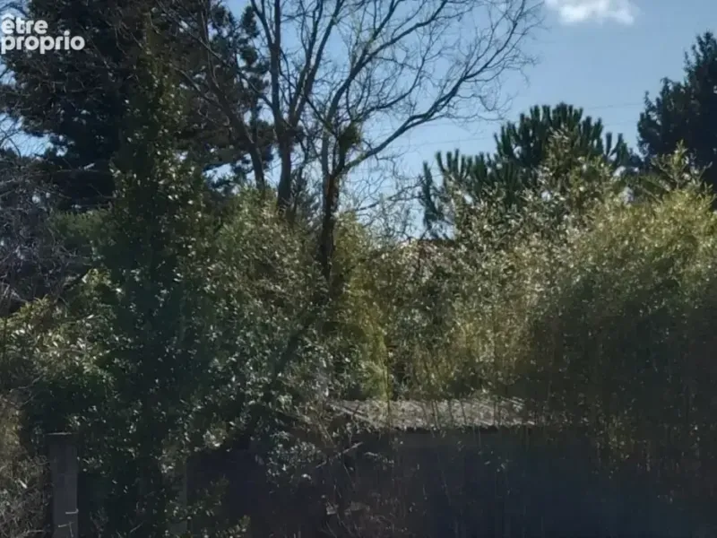 Photo Terrain à Volx au prix de 95 000€
