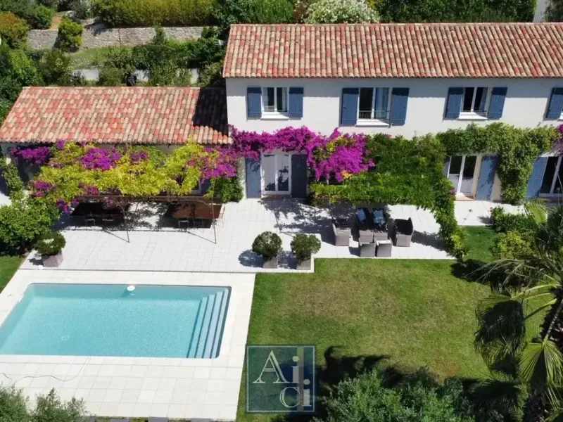 Photo Maison à Mougins au prix de 2 545 000€