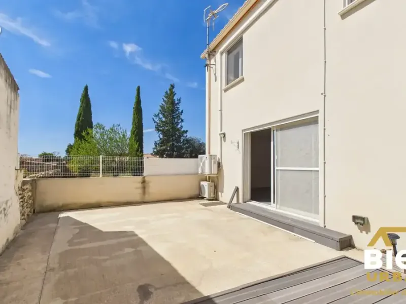 Photo Maison à Bezouce au prix de 222 000€