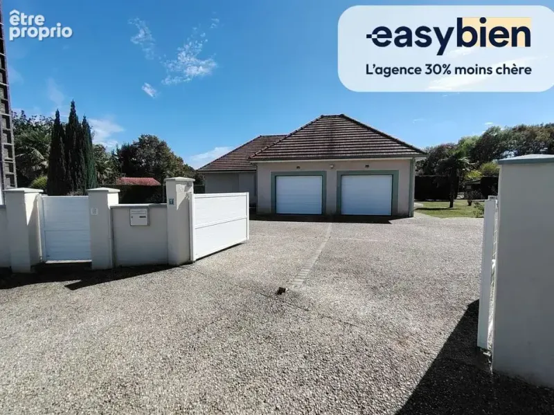 Photo Maison à Lahourcade au prix de 279 600€