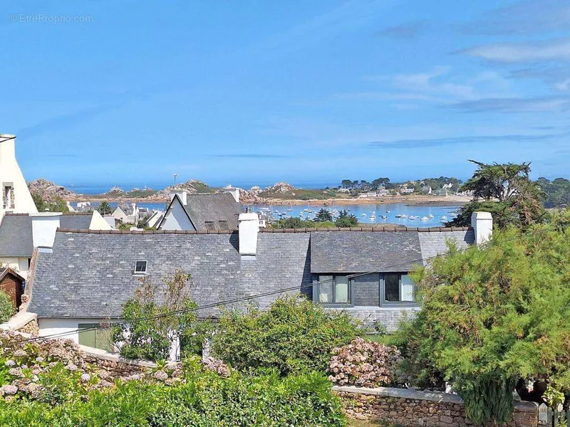 Photo Maison à Plougasnou au prix de 308 850€