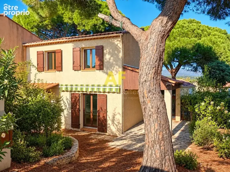 Photo Maison à Frejus au prix de 350 000€
