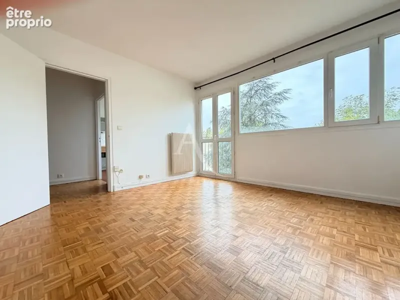 Photo Appartement à Gif-Sur-Yvette au prix de 159 000€