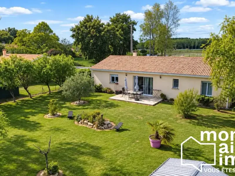 Photo Maison à Grignols au prix de 215 000€