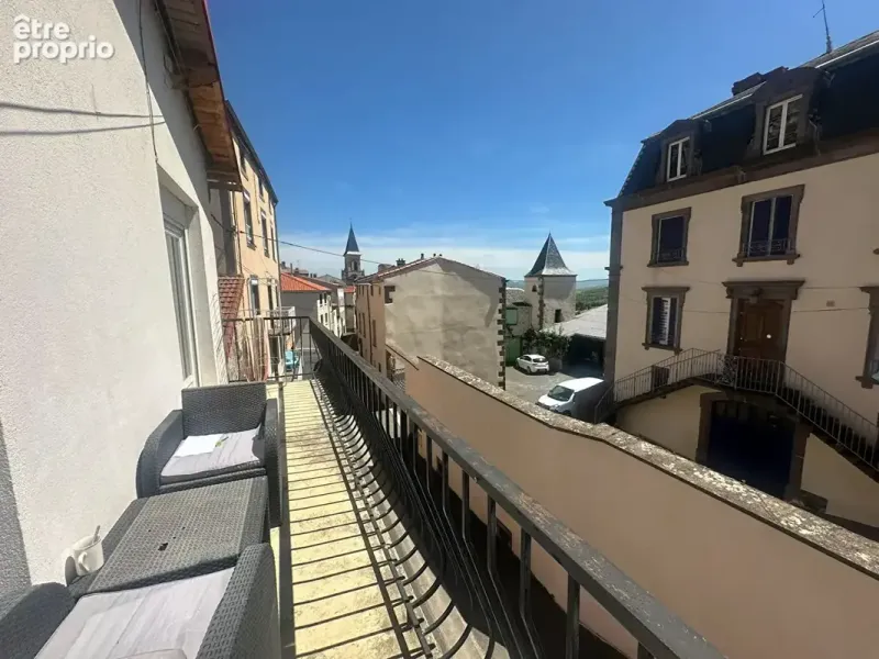 Photo Maison à La Roche-Blanche au prix de 164 500€