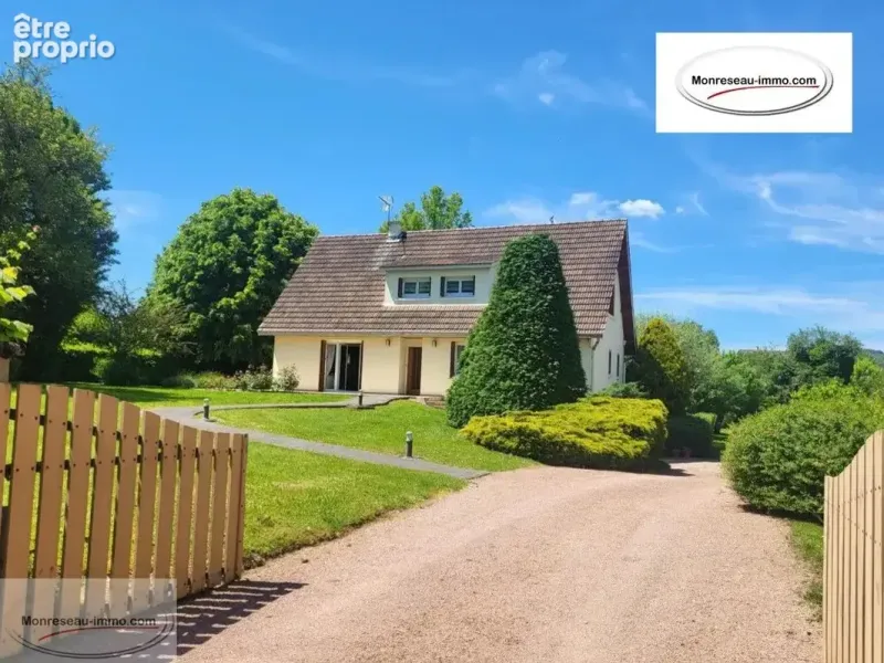 Photo Maison à Cluny au prix de 499 000€